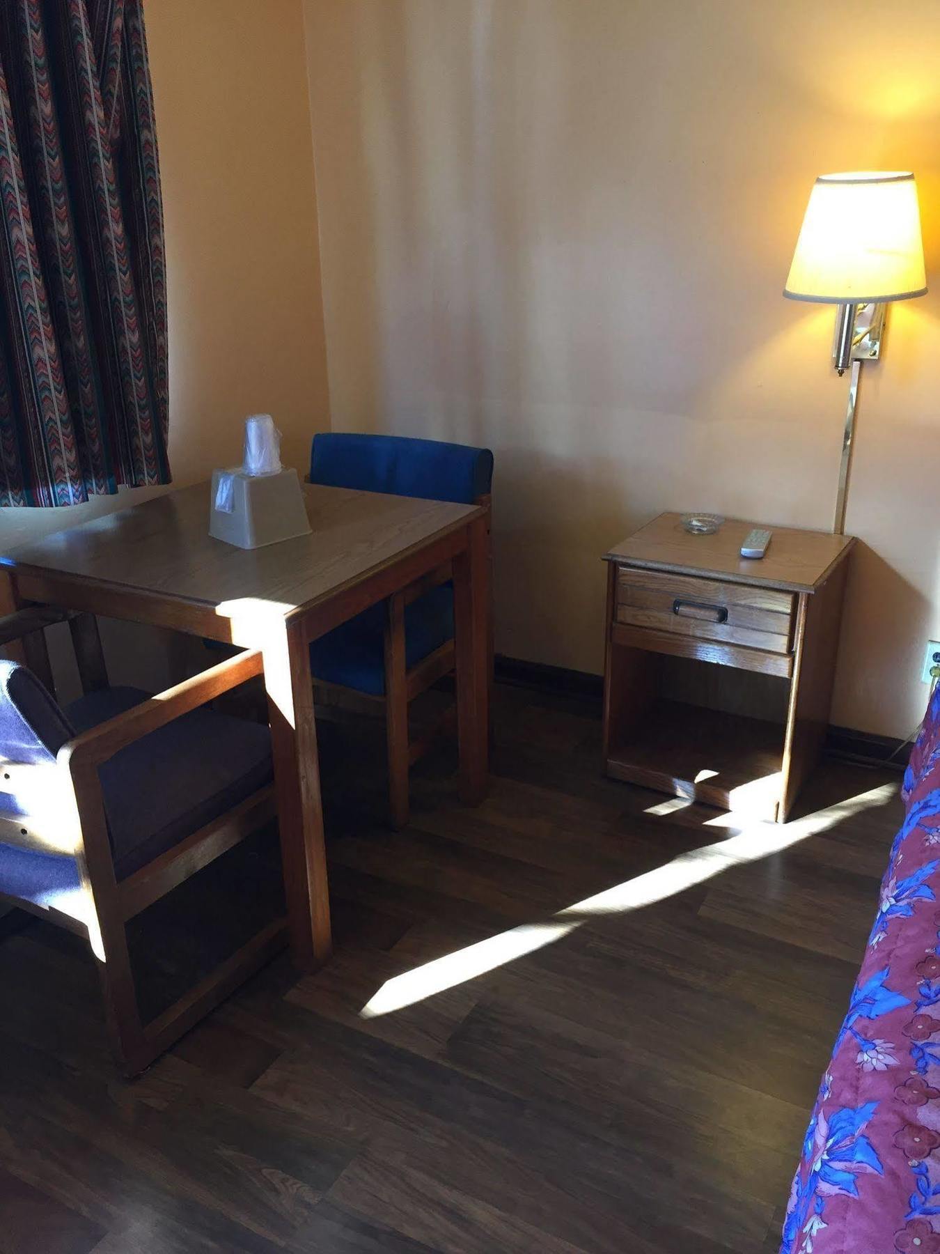 Royal Inn Портсмут Экстерьер фото